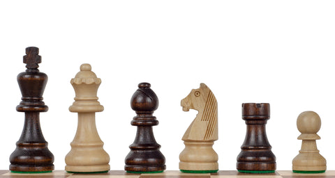 Cavalier sculpté des pièces d'échecs Staunton taille 5 en charme