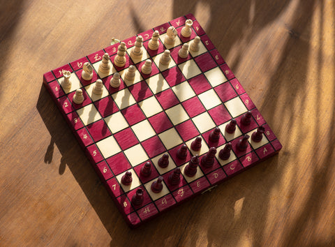 Jeu d'Échecs Magnétique 28 cm Cerise ou Vert – Cerise – vue 2