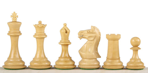 Pièces d'échecs en ébène sculptées à la main