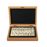 Coffret de dominos en bois ouvert