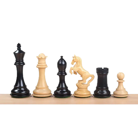 Pièces d'Échecs en Bois Sculptées en ébènes et buis