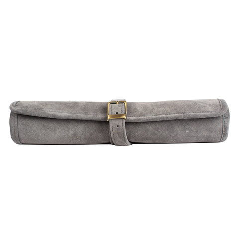 Tapis de backgammon en daim gris déroulé